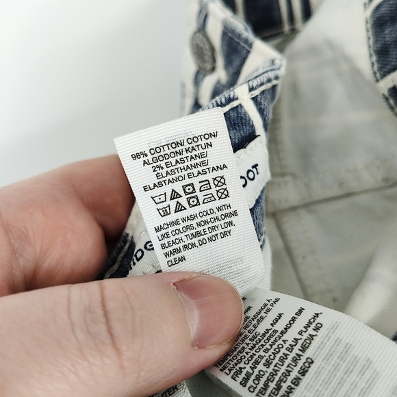 Lucky Brand | "Bridgette Mini Boot" jeans - Picture 9 of 9